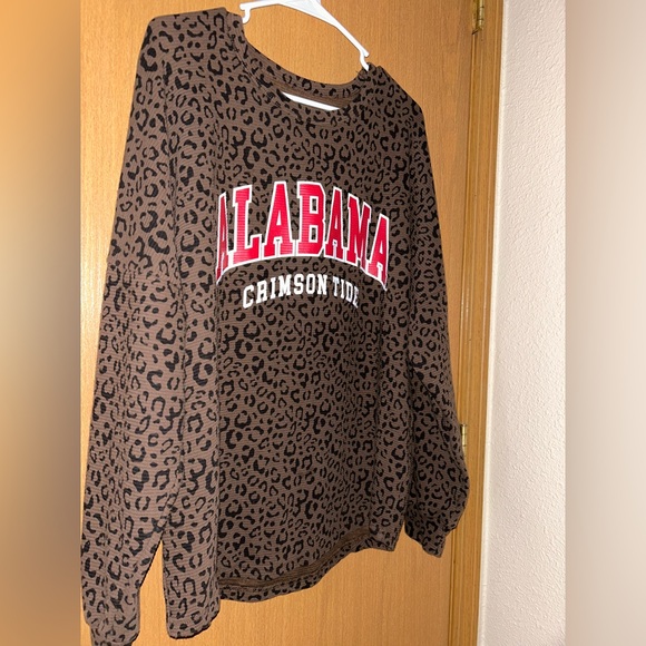 Alabama Crimson Tide Cheetah print long sleeve - Picture 2 of 2